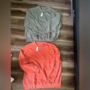 NWT aerie sweatshirt MEDIUM